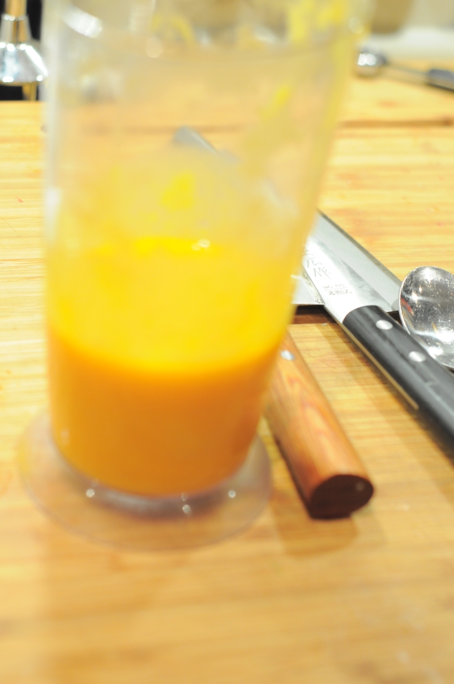 Mango flytende gele1